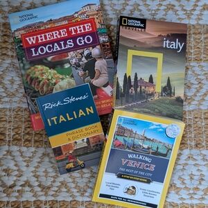 Italy/World Travel Guide Book Bundle